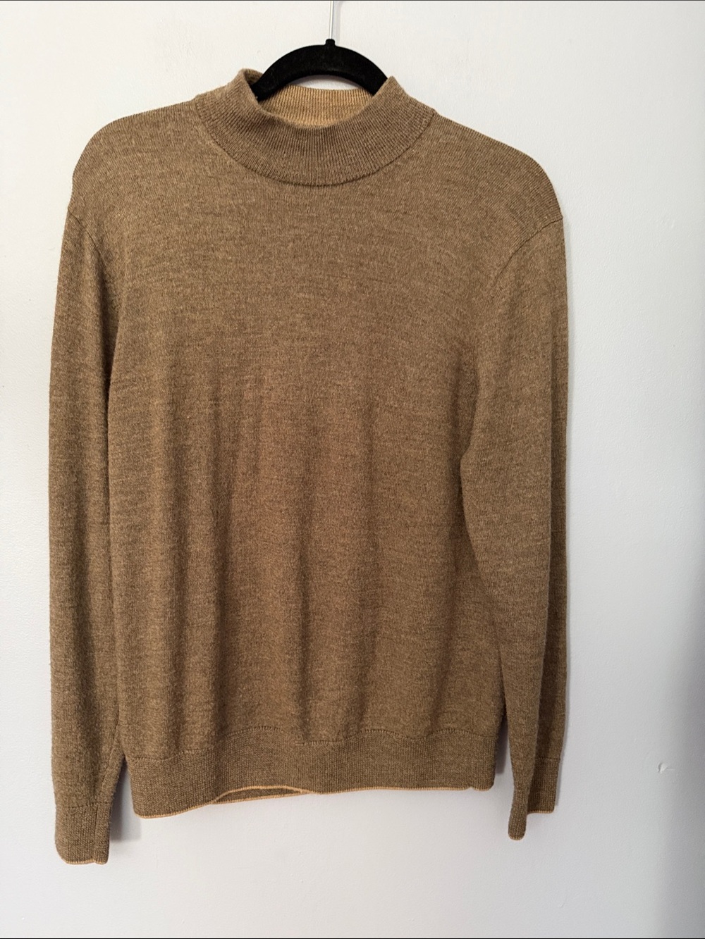Raffi Men’s Mock Neck Sweater Camel Extra Fine Merino Wool Medium Minimalist